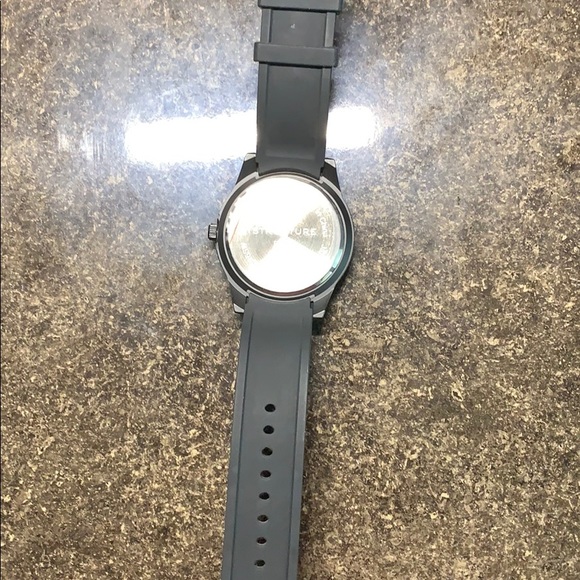 Structure Watch - Picture 3 of 3